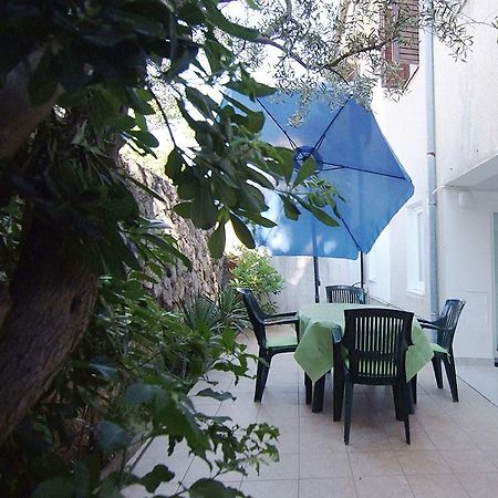 Apartments Bader Krk Town Exterior foto
