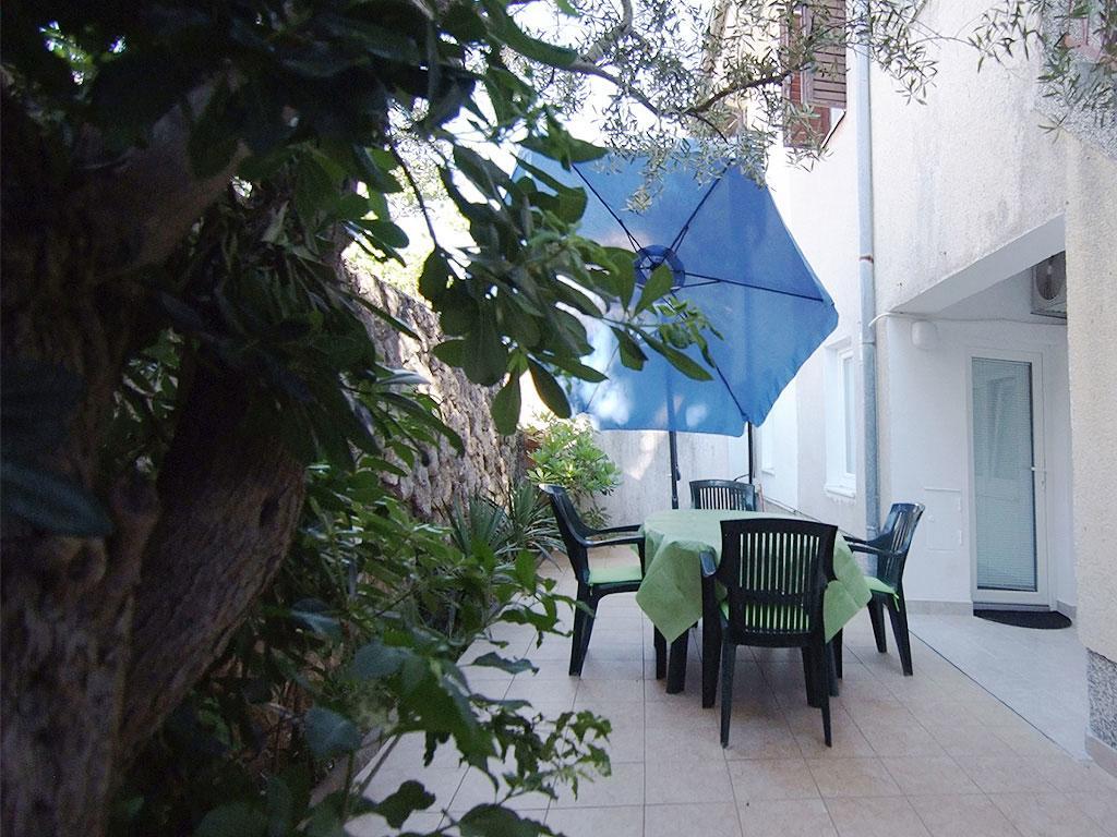 Apartments Bader Krk Town Exterior foto